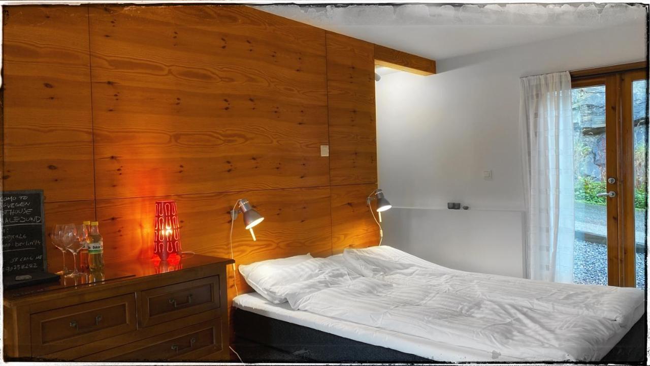 Bergvegen Guesthouse Aโอเลซุนด์ ภายนอก รูปภาพ
